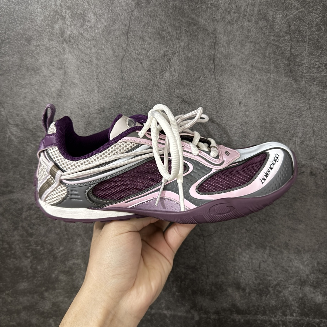 【OK版本】Balenciaga巴黎世家 Radar 圆头系带 做旧效果 低帮 生活休闲鞋 巴黎世家25代 轻薄款经典黑出货 这个非常适合春夏季 很薄很轻 摆脱了巴黎世家往昔那种笨重的观念 尺码：35-40-莆田鞋
