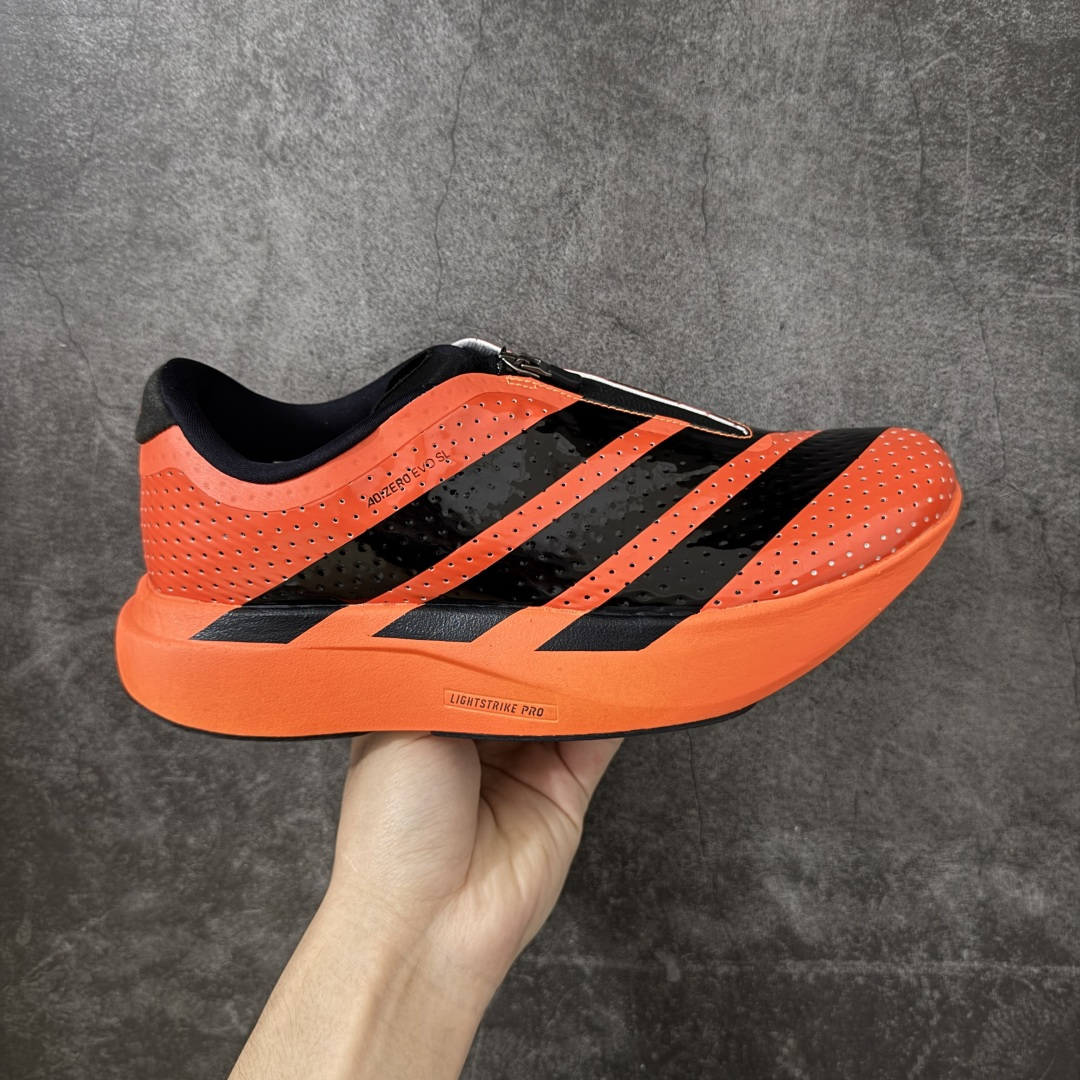 【纯原版】AD ADIZERO EVO SL ZIP M 阿迪超轻透气缓震跑鞋 以令人难以置信的138克重量，刷新了跑鞋轻量化的记录，阿迪在材料科学和工艺技术上的深厚积累。 全新鞋款采用Lightweight Upper材料，让穿着者几乎能够体验到一种\”裸足\”的感觉 货号：KH7786 尺码：36-45 X-莆田鞋