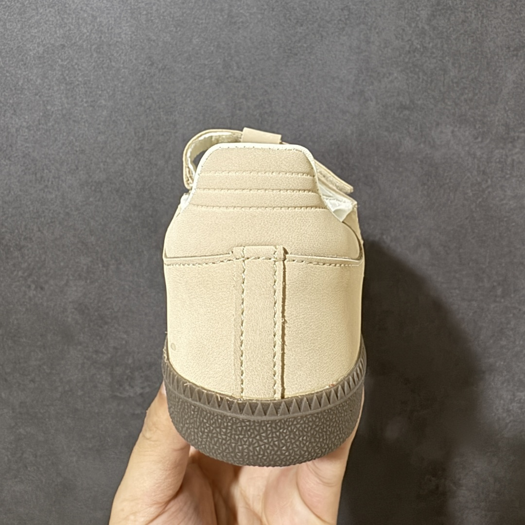 Adidas Samba Jane 阿迪达斯 玛丽珍懒人一脚蹬采用皮革材质的设计融合了经典与现代元素它采
