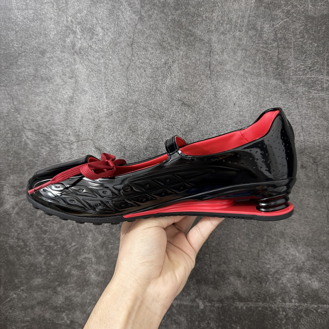 Nike Shox Z Calistra Labelhood 耐克舒适贴合玛丽珍鞋 女款黑红耐克蕾虎联名