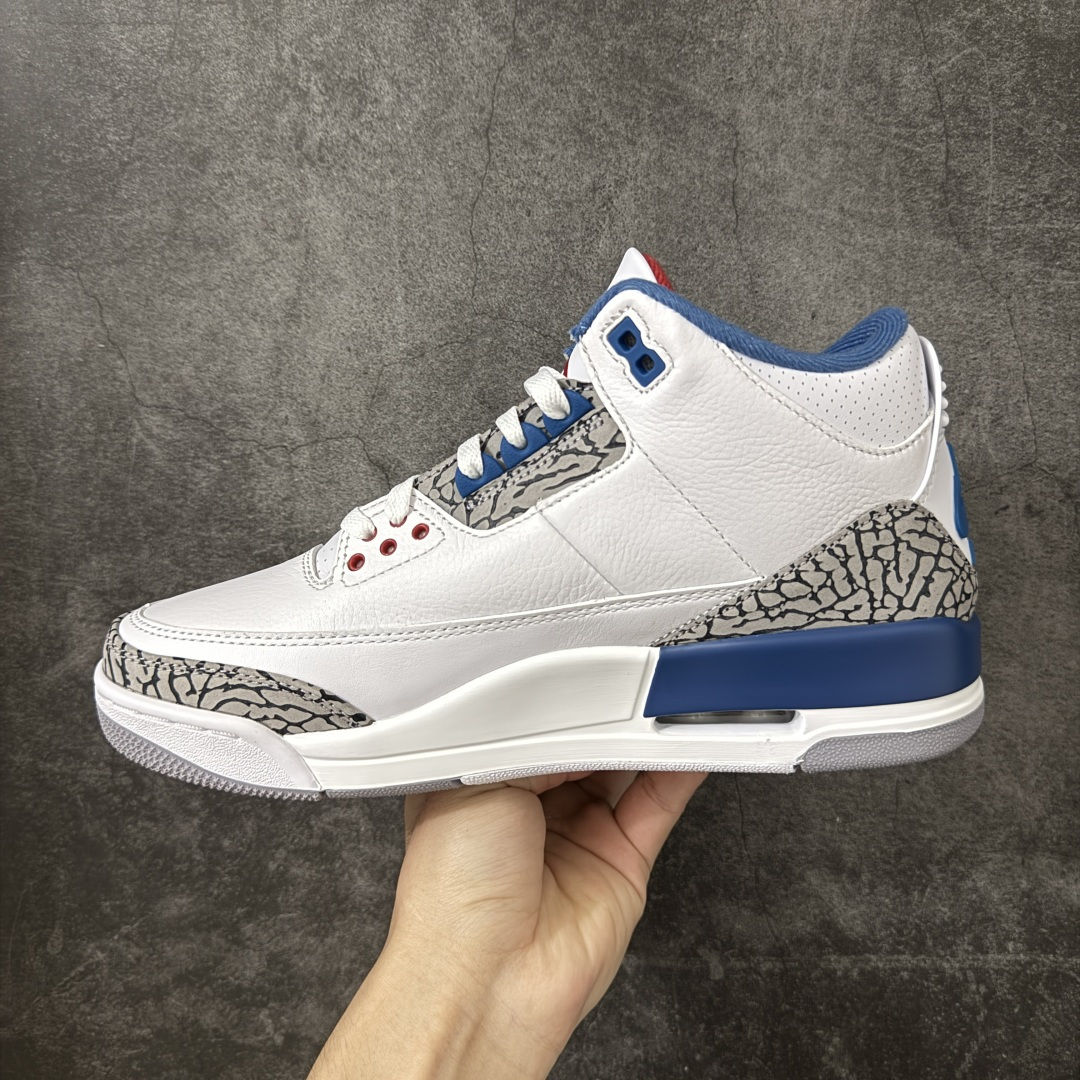 图片[2]-【GX/美版绿x】Air Jordan 3 OG Retro 2025版aj3真蓝 白蓝 出货 货号：IF4396-104 圈内最强三代系列 匠心打造 开发时长超过半年 目前可过各类鉴定或无法鉴定 裸鞋随便操作 全套原纸板楦头开发 原厂大底磨具加持立体防滑纹理 原装可视Air Sole气垫 原汁原味最完美的三代版型 唯一正确鞋头趴度弧度高度鞋身腰线 原厂TPU后跟饰片 正确内里反口里网布 皮料菱角分明不变形无多余毛边 广东原厂zp同批次手工大底描漆拉丝 市场唯一原厂鞋扣模具 原厂织唛标 原厂飞人电绣工艺 尾指中部跳三针 独家绑鞋带手法 印刷中底布 四线拉帮 米色美纹纸贴合固定 进口港宝加持 后跟自然饱满 全鞋荧光划线卡点 追求极致完美 每一双都是工艺品 多重QC质检 超越公司货的品控标准 实实在在的免检产品 尺码：40 40.5 41 42 42.5 43 44 44.5 45 45.5 46 47.5 48.5-选品中心