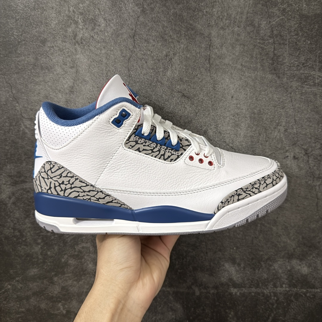 【GX/美版绿x】Air Jordan 3 OG Retro 2025版aj3真蓝 白蓝 出货 货号：IF4396-104 圈内最强三代系列 匠心打造 开发时长超过半年 目前可过各类鉴定或无法鉴定 裸鞋随便操作 全套原纸板楦头开发 原厂大底磨具加持立体防滑纹理 原装可视Air Sole气垫 原汁原味最完美的三代版型 唯一正确鞋头趴度弧度高度鞋身腰线 原厂TPU后跟饰片 正确内里反口里网布 皮料菱角分明不变形无多余毛边 广东原厂zp同批次手工大底描漆拉丝 市场唯一原厂鞋扣模具 原厂织唛标 原厂飞人电绣工艺 尾指中部跳三针 独家绑鞋带手法 印刷中底布 四线拉帮 米色美纹纸贴合固定 进口港宝加持 后跟自然饱满 全鞋荧光划线卡点 追求极致完美 每一双都是工艺品 多重QC质检 超越公司货的品控标准 实实在在的免检产品 尺码：40 40.5 41 42 42.5 43 44 44.5 45 45.5 46 47.5 48.5-选品中心