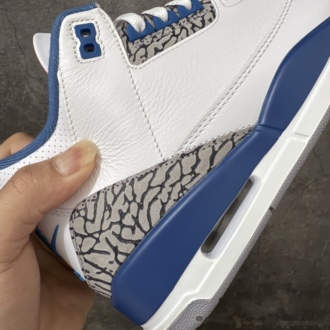 图片[3]-【GX/美版绿x】Air Jordan 3 OG Retro 2025版aj3真蓝 白蓝 出货 货号：IF4396-104 圈内最强三代系列 匠心打造 开发时长超过半年 目前可过各类鉴定或无法鉴定 裸鞋随便操作 全套原纸板楦头开发 原厂大底磨具加持立体防滑纹理 原装可视Air Sole气垫 原汁原味最完美的三代版型 唯一正确鞋头趴度弧度高度鞋身腰线 原厂TPU后跟饰片 正确内里反口里网布 皮料菱角分明不变形无多余毛边 广东原厂zp同批次手工大底描漆拉丝 市场唯一原厂鞋扣模具 原厂织唛标 原厂飞人电绣工艺 尾指中部跳三针 独家绑鞋带手法 印刷中底布 四线拉帮 米色美纹纸贴合固定 进口港宝加持 后跟自然饱满 全鞋荧光划线卡点 追求极致完美 每一双都是工艺品 多重QC质检 超越公司货的品控标准 实实在在的免检产品 尺码：40 40.5 41 42 42.5 43 44 44.5 45 45.5 46 47.5 48.5-选品中心