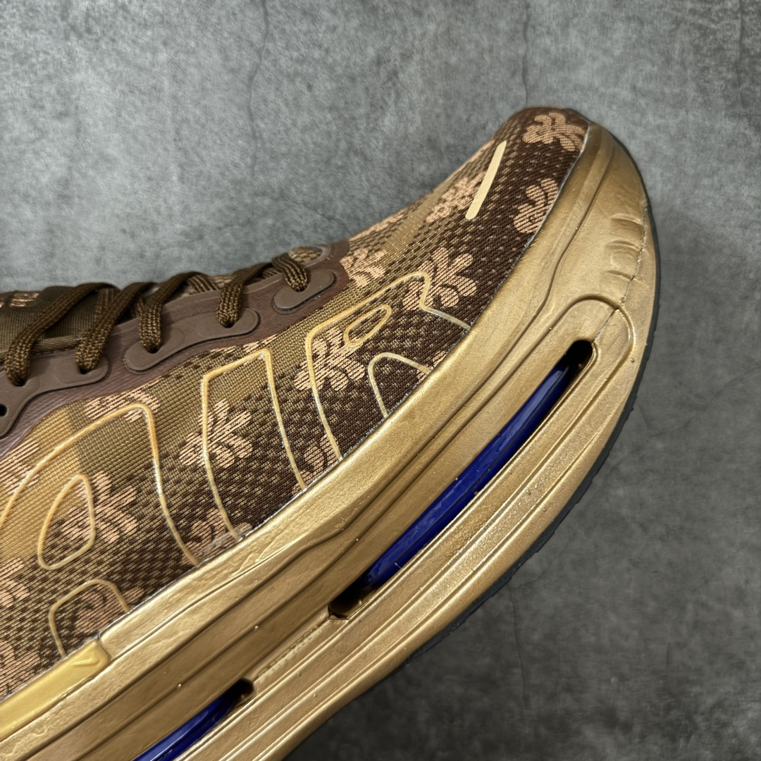 Nike VOMERO PREMIUM 耐克 舒适减震防滑 低帮跑步鞋全掌ReactX泡绵中底 前掌和后