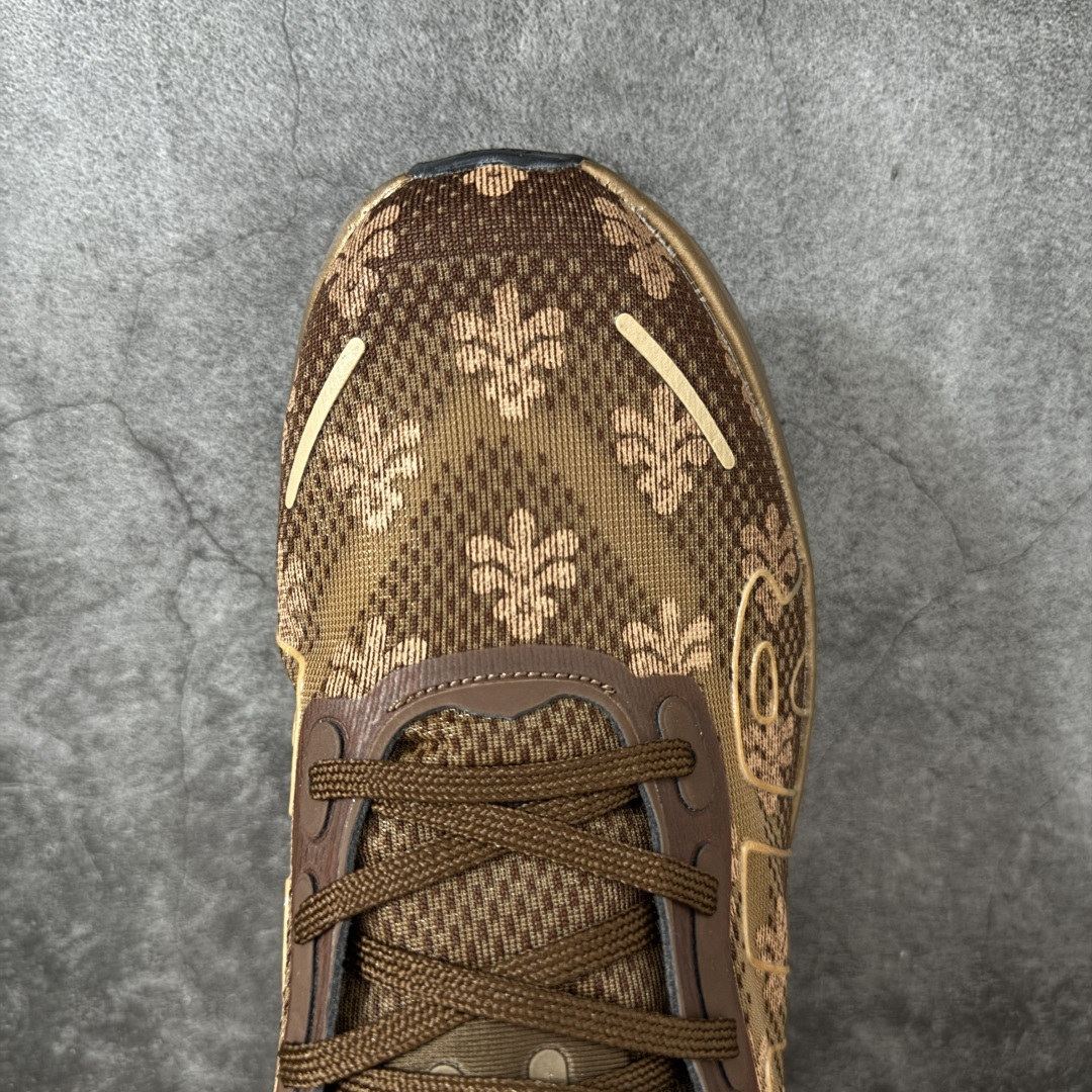 Nike VOMERO PREMIUM 耐克 舒适减震防滑 低帮跑步鞋全掌ReactX泡绵中底 前掌和后