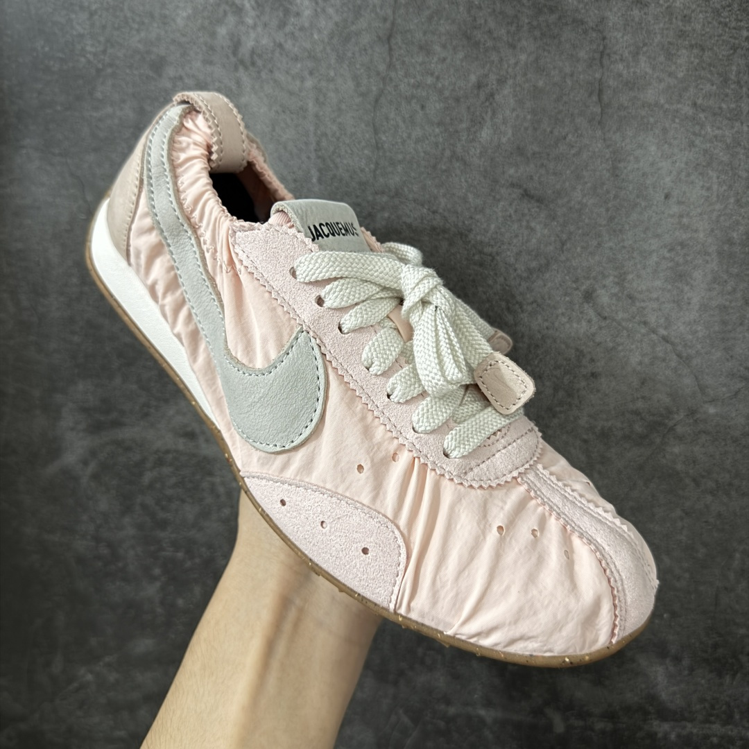 Jacquemus x Nike Jacumoon 舒适 低帮生活休闲鞋 粉白色 货号：HV8547-6