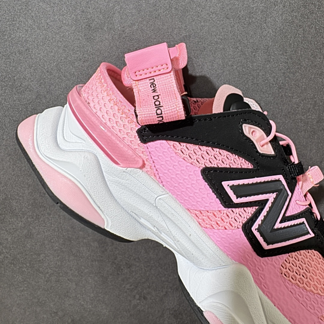 图片[7]-【公司级】New Balance NB 9060 复古单品 9060凉鞋 鞋款灵感源自设计师本人对夏日的怀日回忆。鞋面大身由空间双格及磨砂鞋面拼接而生，配以柔和、温暖的粉橘色调，夏日氛围拉满采用大面积网眼以及麂皮材质覆盖鞋身，还原经典气质。搭载ABZORB避震科技，由泡沫聚酯制成，上脚可以有效减少由鞋底反弹对身体及双腿的冲击 货号：U90608AD 尺码：36 37 37.5 38 38.5 39.5 40 40.5 41-莆田鞋