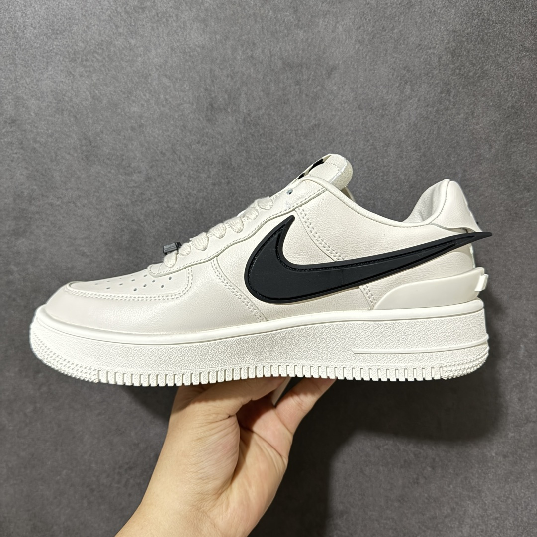 图片[2]-【公司级】Ambush x AF1 Air Force 1 Low 空军一号低帮运动板鞋 联名大钩白黑 DV3464-002 独家正确版 完美出品 高端外贸 零售客户首选 AMBUSH X AF1 Low 联名款 原鞋开版 耗时3个月匠心打造 原厂进口纳帕皮料 人工甩皮 全新正确RB原大底 上手上脚复刻正品质感 尺码： 36-45-莆田鞋