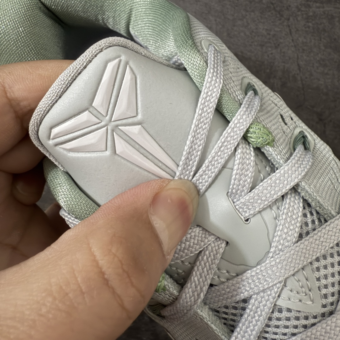 图片[5]-【GX绿x版本】Nike Kobe 9 Elite Low Protro 浅绿色 科比九代 货号：IH1401-003 完美复刻公司货 React科技鞋垫加持 实战配置直接拉满 原楦纸板开发 鞋身流线型、后跟塑形 区分土肥圆 原厂针织鞋面一针一线匹配原版 全身鞋材卡料色独家定制 唯一万针立体刺绣SWOOSH 真实底模最大50.5 实战利器 专供海外市场 独立原厂模具 首批不拼图大几率过验 亲测已过 支持各种高强度实战 无需担心 补货周期极长 脚宽建议买大半码 科比系列前掌偏窄 支持七天无理由退换 尺码： 40 40.5 41 42 42.5 43 44 44.5 45 46 47.5 48.5-莆田鞋