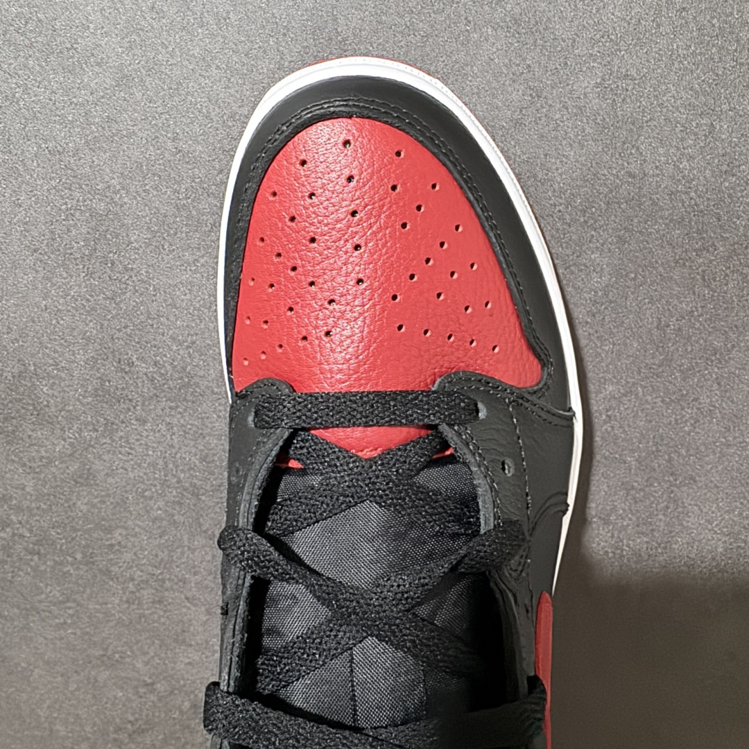 图片[5]-【公司级】Nike Air Jordan 1 Retro Low OG 耐克 AJ1乔1低帮休闲板鞋 同步官方配色 升级原楦原档案数据开发纸版楦型 采用同源纳帕头层皮革鞋面材质 全新底模完美品相清洁度及喷漆效果 货号：IW6276-001 尺码：36 36.5 37.5 38 38.5 39 40 40.5 41 42 42.5 43 44 45 46 47-莆田鞋