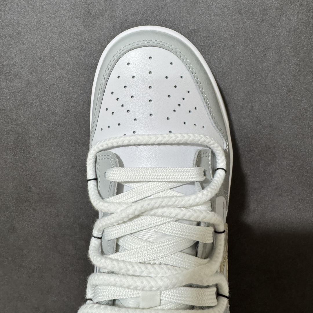 图片[5]-【YC版本】Nike SB Dunk Low 绑带 周年高端定制 低帮休闲板鞋 HF5441-105  #定制鞋盒 大厂纯原品质出货 超高清洁度 皮料切割干净无任何毛边 细节完美   尺码：40 40.5 41 42 42.5 43 44 44.5 45 46-选品中心