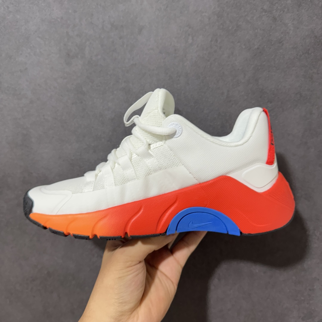 图片[2]-【公司级】耐克（NIKE）2026年男女子NIKE FREE METCON 7训练鞋 II7405-102 鞋款经过革新设计，增强了中足包覆。当然，我们沿袭了 Nike Free 技术，带来快速而强劲的脚感。灵活前足和稳定后跟，助你轻松从动态运动转换为力量型运动。Nike Free 技术将后跟泡棉的稳定性与中底柔软的泡棉相结合，带来动态训练所需的灵活性。全掌型橡胶外底，为泡棉提供支撑，同时提升耐穿性，可在草坪和混凝土等多种地面实现出色抓地力。织带鞋眼与快速系带系统相结合，实现稳固舒适的贴合感。轻盈网眼鞋面，带来舒适透气体验。中足织带系统取代了 Flywire 飞线，鞋头和鞋侧耐穿设计，提供出众支撑效果。 货号： II7405-102 尺码： 36 36.5 37.5 38 38.5 39 40 40.5 41 42 42.5 43 44 45-莆田鞋