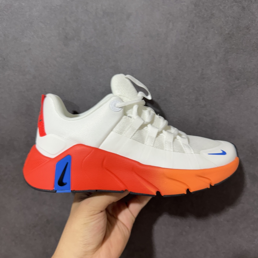 【公司级】耐克（NIKE）2026年男女子NIKE FREE METCON 7训练鞋 II7405-102 鞋款经过革新设计，增强了中足包覆。当然，我们沿袭了 Nike Free 技术，带来快速而强劲的脚感。灵活前足和稳定后跟，助你轻松从动态运动转换为力量型运动。Nike Free 技术将后跟泡棉的稳定性与中底柔软的泡棉相结合，带来动态训练所需的灵活性。全掌型橡胶外底，为泡棉提供支撑，同时提升耐穿性，可在草坪和混凝土等多种地面实现出色抓地力。织带鞋眼与快速系带系统相结合，实现稳固舒适的贴合感。轻盈网眼鞋面，带来舒适透气体验。中足织带系统取代了 Flywire 飞线，鞋头和鞋侧耐穿设计，提供出众支撑效果。 货号： II7405-102 尺码： 36 36.5 37.5 38 38.5 39 40 40.5 41 42 42.5 43 44 45-莆田鞋