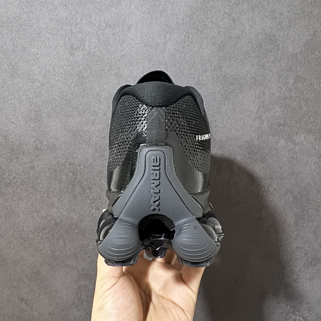 图片[4]-【公司级】 Nike Air Liquid Max 耐克 舒适贴合 耐磨防滑 全掌气垫缓震 低帮运动跑步鞋，时尚舒适的穿着感受和出众格调 鞋款设计灵感源自经典 搭配全掌气垫和新颖配色 彰显的出众创新 缔造非凡舒适的日常穿着体验 从跑步运动汲取设计灵感 打造利落外观 让你时刻彰显风范。 货号：IQ8601-001 尺码： 36 37.5 38 39 40 41 42 43 44 45 46-莆田鞋