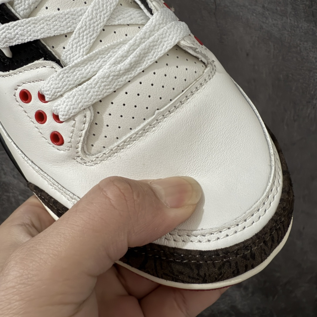图片[5]-【原厂版】Jordan Air Jordan 3 Retro OG\”World\’s Best Dad\” AJ3父亲节限定 舒适百搭 复古篮球鞋 男女同款 白黑 IF4396-103 原厂皮料 原装细纹磨砂爆裂纹 原楦原纸板开发 确保原汁原味 原厂皮料质感色泽绝无偏差 完美中底拉帮 原厂中底钢印 原档案大底 如假白送 大底纹路 气垫通透度PU的回弹性均百分百还原 原厂电绣鞋舌飞人刺绣针数立体讲究精细欢迎对比正品原鞋 尺码：36-47.5-莆田鞋