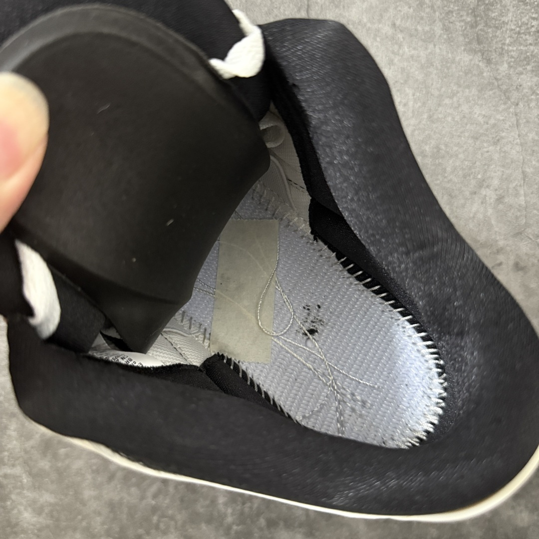 图片[8]-【原厂版】Jordan Air Jordan 3 Retro OG\”World\’s Best Dad\” AJ3父亲节限定 舒适百搭 复古篮球鞋 男女同款 白黑 IF4396-103 原厂皮料 原装细纹磨砂爆裂纹 原楦原纸板开发 确保原汁原味 原厂皮料质感色泽绝无偏差 完美中底拉帮 原厂中底钢印 原档案大底 如假白送 大底纹路 气垫通透度PU的回弹性均百分百还原 原厂电绣鞋舌飞人刺绣针数立体讲究精细欢迎对比正品原鞋 尺码：36-47.5-莆田鞋