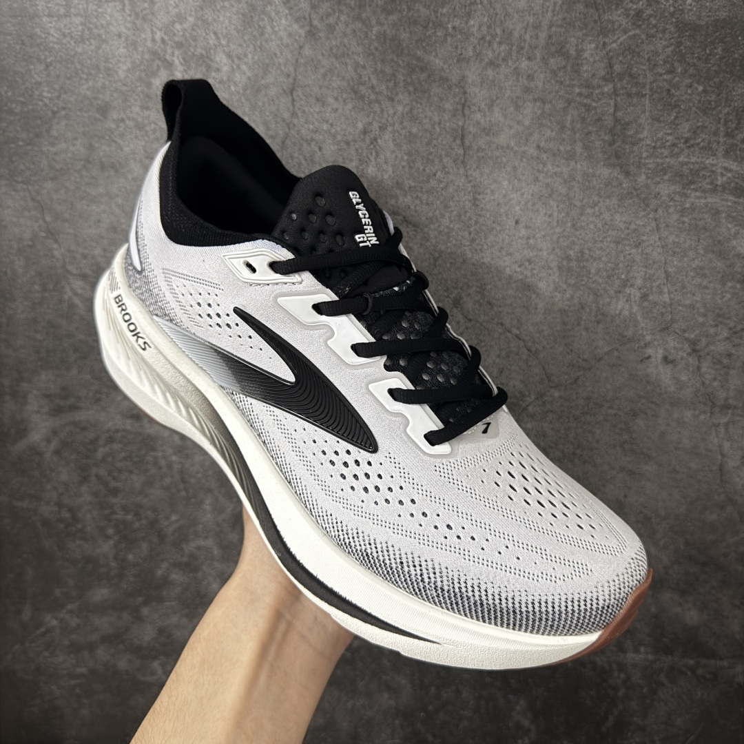 图片[3]-【BT纯原】Brooks Glycerin 23 布鲁克斯甘油 男女同款 正宗发泡超临界跑鞋 鞋面透气网眼 穿着舒适四季能穿 鞋面采用原厂甲卡梭织布此工艺只有DG那边才能做好 中底采用 DNA Tuned 超临界发泡 前掌DNA FLASH V2 抓地防滑耐磨 轻量竞速 日常跑步/马拉松/通勤最适合不过 超临界：核心特点 材质与脚感：采用EVA与TPU混合的超临界发泡材料，脚感软弹，回弹比Ortholite更快，重量更轻（单只约150克），能有效提升能量回馈，目前算最核心的中底！ ​采用原厂1：1 原盒原标 原厂欧索奈鞋垫 一切细节 做工以及脚感均做到完美还原 欢迎品鉴💪 尺码：35.5 36 36.5 37.5 38 38.5 39 40 40.5 41 42 42.5 43 44 44.5 45 46 46.5 47.5-莆田鞋