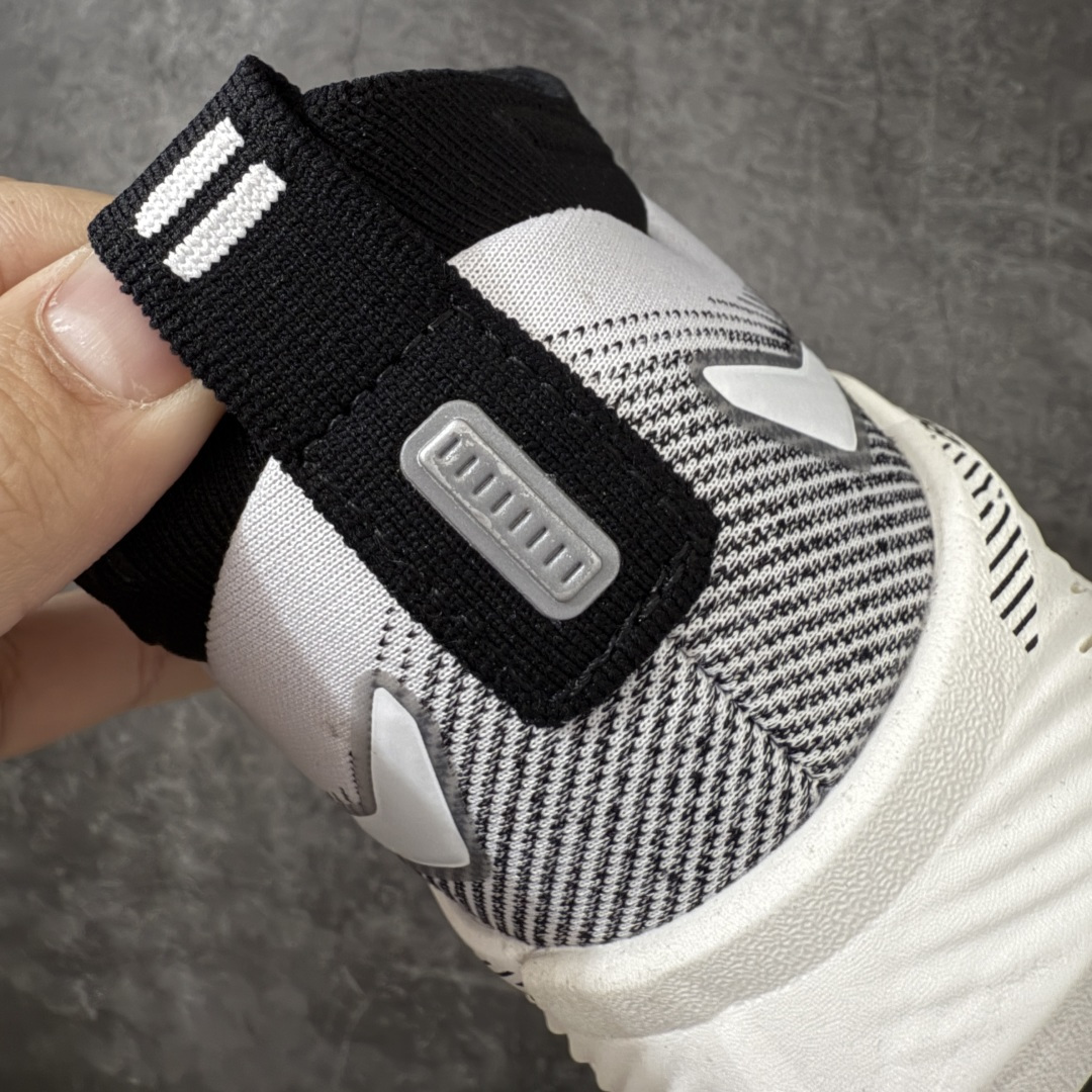 图片[2]-【BT纯原】Brooks Glycerin 23 布鲁克斯甘油 男女同款 正宗发泡超临界跑鞋 鞋面透气网眼 穿着舒适四季能穿 鞋面采用原厂甲卡梭织布此工艺只有DG那边才能做好 中底采用 DNA Tuned 超临界发泡 前掌DNA FLASH V2 抓地防滑耐磨 轻量竞速 日常跑步/马拉松/通勤最适合不过 超临界：核心特点 材质与脚感：采用EVA与TPU混合的超临界发泡材料，脚感软弹，回弹比Ortholite更快，重量更轻（单只约150克），能有效提升能量回馈，目前算最核心的中底！ ​采用原厂1：1 原盒原标 原厂欧索奈鞋垫 一切细节 做工以及脚感均做到完美还原 欢迎品鉴💪 尺码：35.5 36 36.5 37.5 38 38.5 39 40 40.5 41 42 42.5 43 44 44.5 45 46 46.5 47.5-莆田鞋