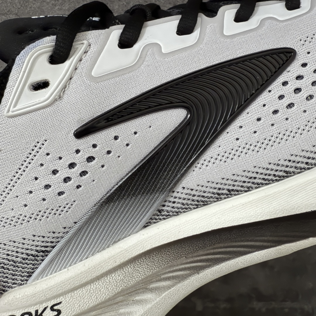 图片[5]-【BT纯原】Brooks Glycerin 23 布鲁克斯甘油 男女同款 正宗发泡超临界跑鞋 鞋面透气网眼 穿着舒适四季能穿 鞋面采用原厂甲卡梭织布此工艺只有DG那边才能做好 中底采用 DNA Tuned 超临界发泡 前掌DNA FLASH V2 抓地防滑耐磨 轻量竞速 日常跑步/马拉松/通勤最适合不过 超临界：核心特点 材质与脚感：采用EVA与TPU混合的超临界发泡材料，脚感软弹，回弹比Ortholite更快，重量更轻（单只约150克），能有效提升能量回馈，目前算最核心的中底！ ​采用原厂1：1 原盒原标 原厂欧索奈鞋垫 一切细节 做工以及脚感均做到完美还原 欢迎品鉴💪 尺码：35.5 36 36.5 37.5 38 38.5 39 40 40.5 41 42 42.5 43 44 44.5 45 46 46.5 47.5-莆田鞋