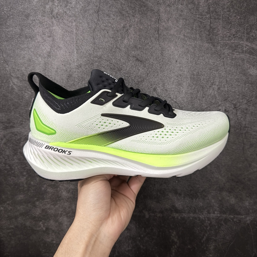 【BT纯原】Brooks Glycerin 23 布鲁克斯甘油 男女同款 正宗发泡超临界跑鞋 鞋面透气网眼 穿着舒适四季能穿 鞋面采用原厂甲卡梭织布此工艺只有DG那边才能做好 中底采用 DNA Tuned 超临界发泡 前掌DNA FLASH V2 抓地防滑耐磨 轻量竞速 日常跑步/马拉松/通勤最适合不过 超临界：核心特点 材质与脚感：采用EVA与TPU混合的超临界发泡材料，脚感软弹，回弹比Ortholite更快，重量更轻（单只约150克），能有效提升能量回馈，目前算最核心的中底！ ​采用原厂1：1 原盒原标 原厂欧索奈鞋垫 一切细节 做工以及脚感均做到完美还原 欢迎品鉴💪 尺码：35.5 36 36.5 37.5 38 38.5 39 40 40.5 41 42 42.5 43 44 44.5 45 46 46.5 47.5-莆田鞋