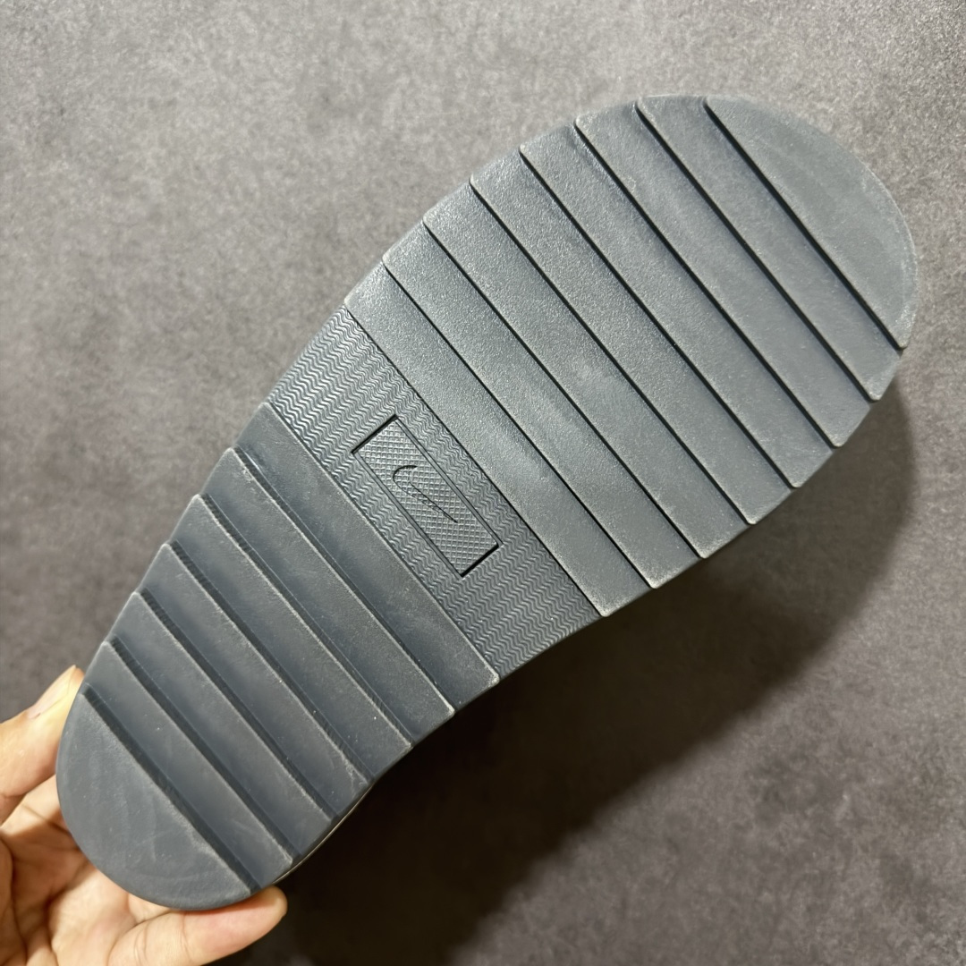NIKE OFFLINE 2.0 舒适防滑防磨 休闲百搭一字拖鞋货号：CZ0332-002尺码：36-4
