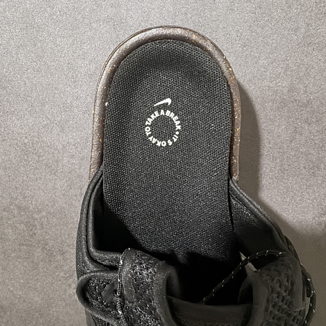 NIKE OFFLINE 2.0 舒适防滑防磨 休闲百搭一字拖鞋货号：CZ0332-002尺码：36-4