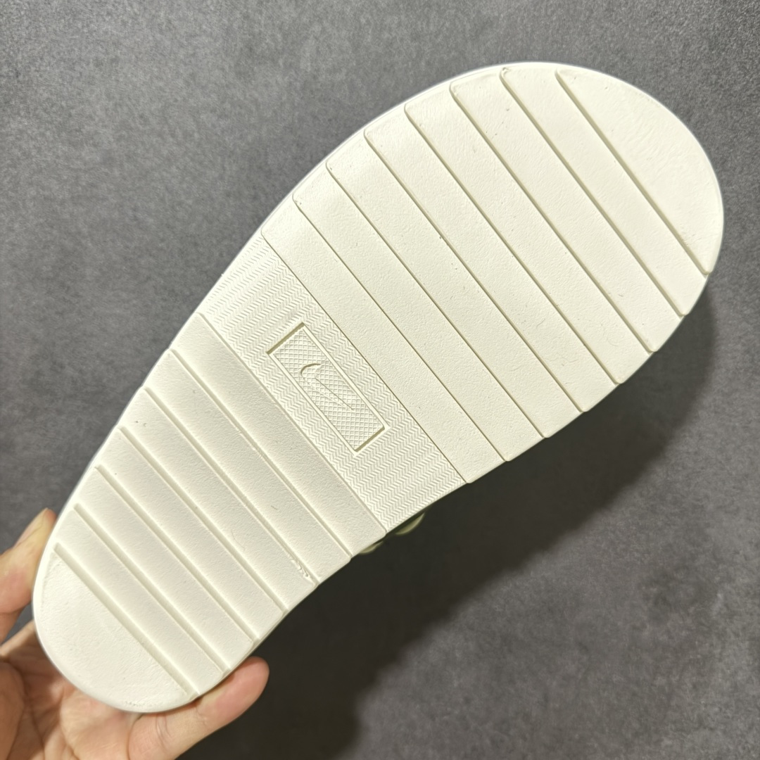 NIKE OFFLINE 2.0 舒适防滑防磨 休闲百搭一字拖鞋货号：CZ0332-002尺码：36-4