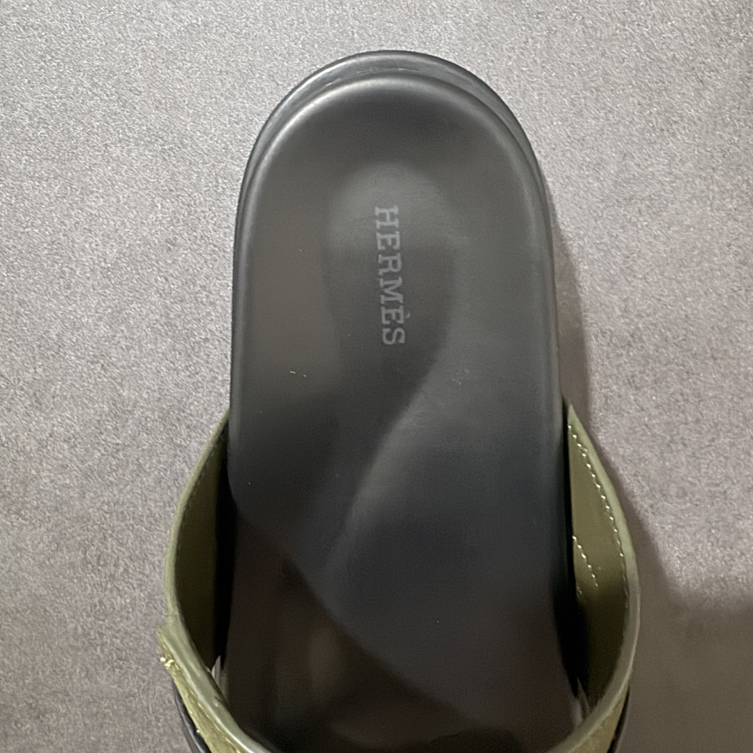 HERMES Sandales Chyprechevre Velours 黑绿 皮面/绒面尺码：40-4
