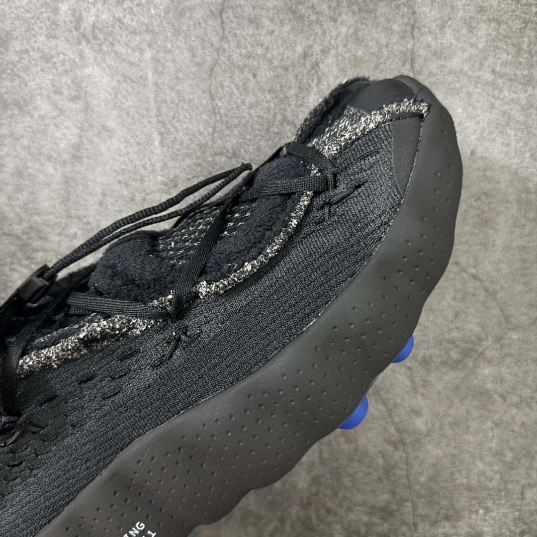 图片[6]-【TOP纯原版】Fragment Design x NK Mind 002 藤原浩联名 足底按摩舒适运动休闲训练鞋 黑蓝 IQ8504-002 全套原厂楦头原纸板数据档案 历时四个月倾力打造 原厂0937机台Flyknit飞织工艺 鞋面针织密度弹性完美同步原鞋 工艺同步公司 原厂压底模 加固按摩单元 防止颗粒松动 原装TUP鞋扣 亮黑后跟条 白色字体采用工业级丝网印刷（丝印）工艺 字体边缘锐利清晰 笔画粗细均匀 没有毛边或晕染 依旧延续Mind系列的标志性外观 采用黑色Flyknit鞋面 并用到拼接结构和外露缝线强调设计感 鞋底依旧配备22个皇家蓝独立泡棉按摩球 鞋底的FRAGMENT经典标语也同样保留其中 还在鞋舌加入了一块印有闪电章的特殊提环 来进一步表明联名身份 正常尺码 尺码：36 36.5 37.5 38 38.5 39 40 40.5 41 42 42.5 43 44 44.5 45 46.5 47.5-莆田鞋