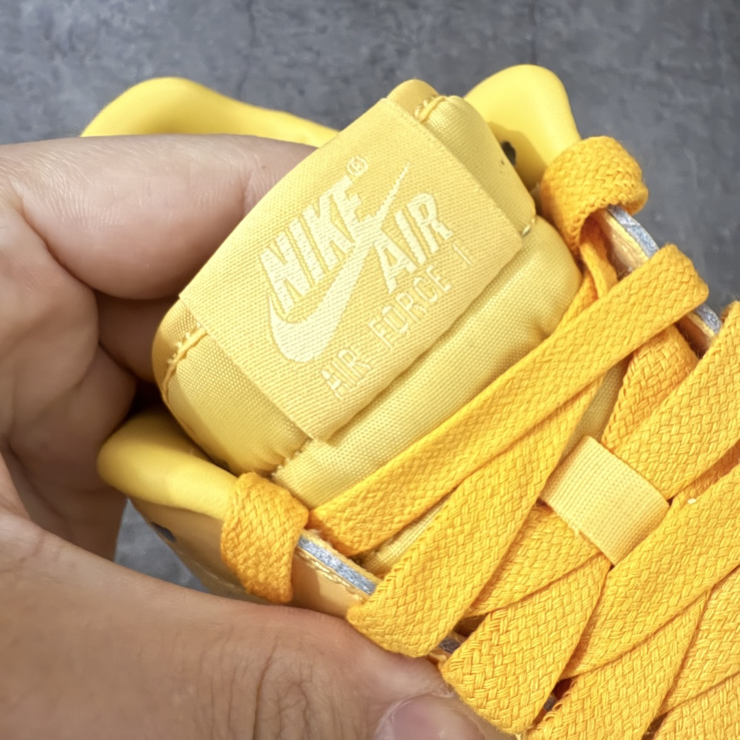 图片[5]-【Top纯原】NK Air Force 1\’07 Low \”Topaz Gold\” 黄玉 空军一号低帮休闲板鞋 #鞋款整体以亮面皮革覆盖，通体柠檬黄的配色搭配绿色Swoosh点缀，营造出千禧年的复古氛围。 货号：IO4489-700 尺码：40 40.5 41 42 42.5 43 44 44.5 45 46 47.5-莆田鞋