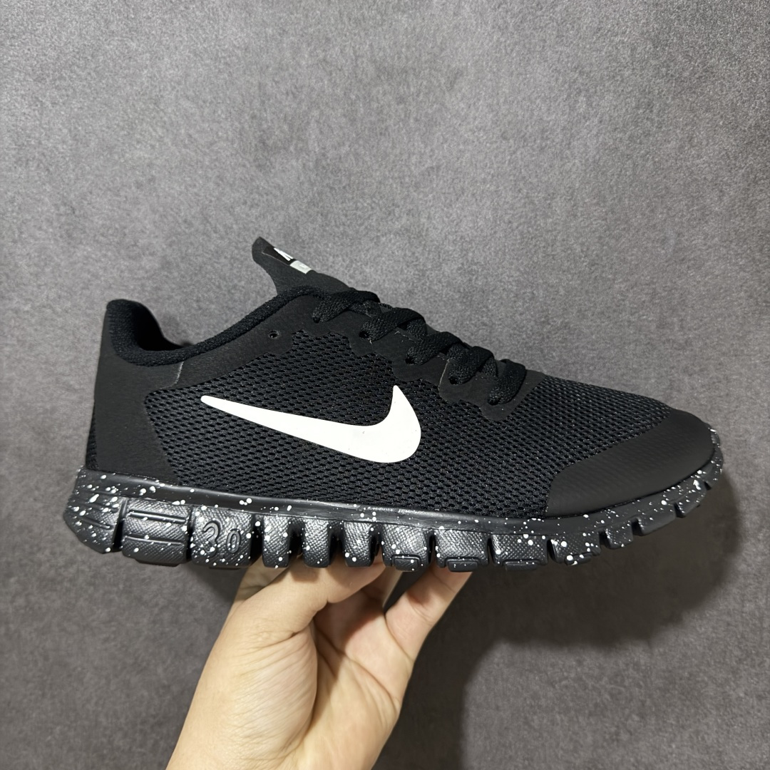 【公司级】Nike Free 3.0 赤足耐克透气缓震运动跑鞋 816568-002  尺码：36 36.5 37.5 38 38.5 39 40 40.5 41 42 42.5 43 44 44.5 45 46-莆田鞋