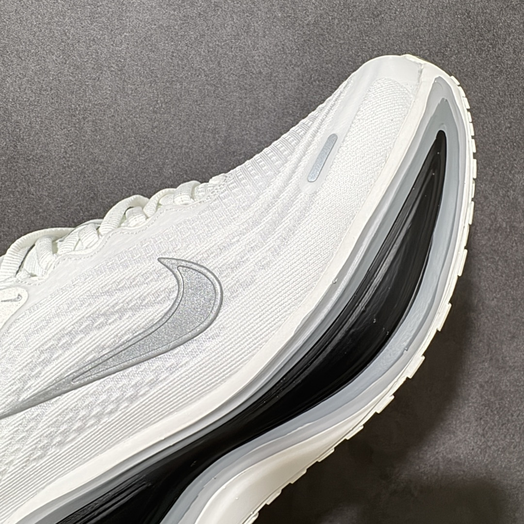 图片[8]-【公司级】Nike Air Zoom Vomero Plus 耐克网面厚底气垫跑鞋 II7181-102  尺码：35.5 36 36.5 37.5 38 38.5 39 40 40.5 41 42 42.5 43 44 44.5 45 46-莆田鞋