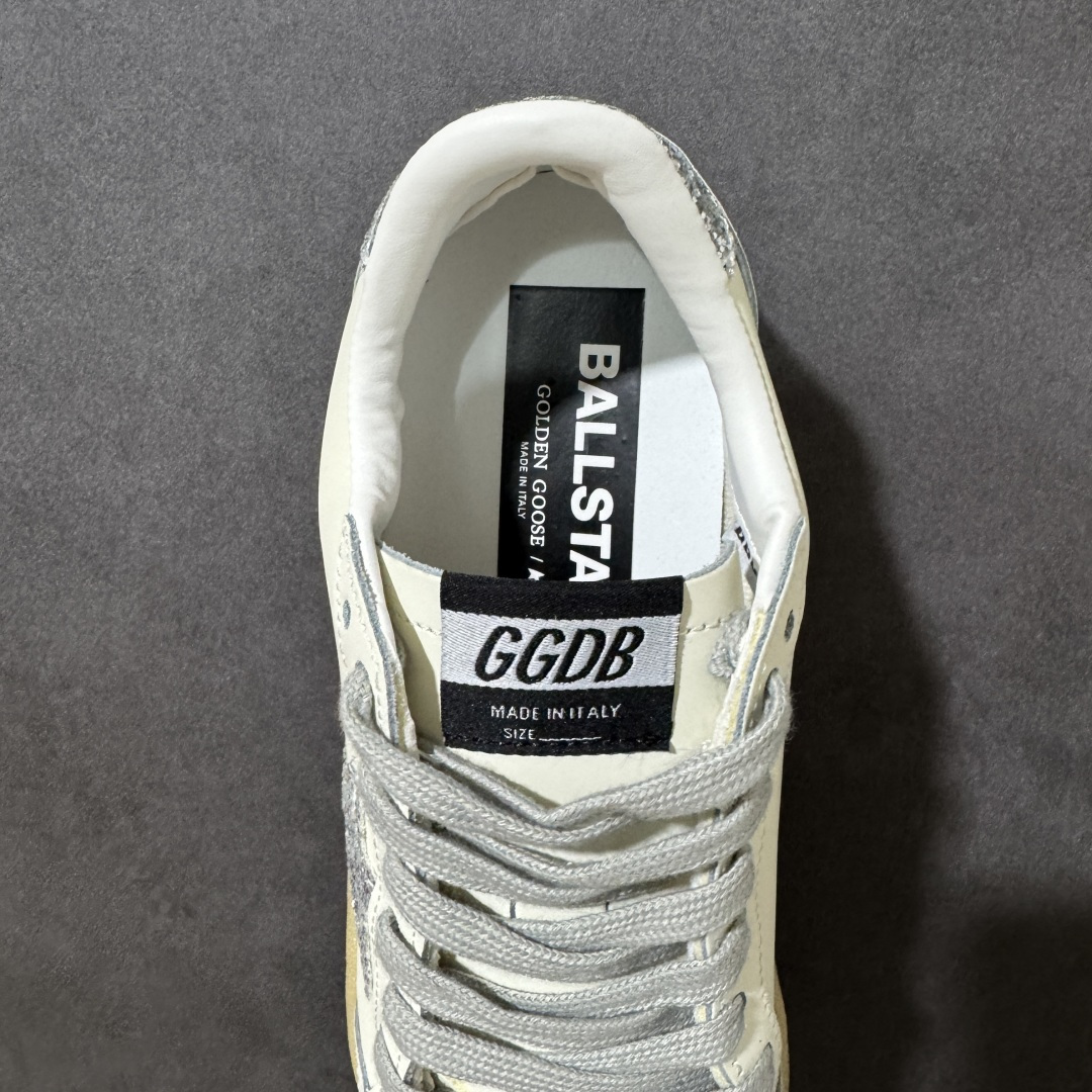 图片[6]-【H11纯原】GGDB Golden Goose Super Star 小脏鞋 复古休闲 手工做旧 头层牛皮 男女同款板鞋 #独家原盒 原底原料 开模打造 #原厂织唛鞋标 高精密准度 #全手工打磨做旧 匹配原版98%以上 #原厂增高鞋垫 完美精细做工 #外贸平台专供 顶级品质头层牛皮 #皮料切割干净 无任何毛边 清洁度细节完美 #全手工打磨做旧 还原巴黎时装周出镜质感 #全方位贴合包裹脚型 舒服不磨脚 #自带3厘米内增高 隐形拉长腿部线条 尺码：36 37 38 39 40 41 42 43 44 45 46-莆田鞋