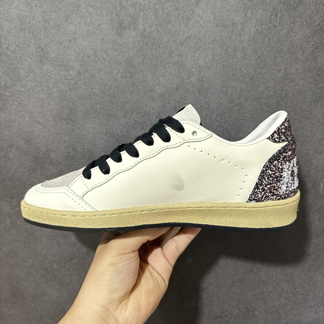 图片[2]-【H11纯原】GGDB Golden Goose Super Star 小脏鞋 复古休闲 手工做旧 头层牛皮 男女同款板鞋 #独家原盒 原底原料 开模打造 #原厂织唛鞋标 高精密准度 #全手工打磨做旧 匹配原版98%以上 #原厂增高鞋垫 完美精细做工 #外贸平台专供 顶级品质头层牛皮 #皮料切割干净 无任何毛边 清洁度细节完美 #全手工打磨做旧 还原巴黎时装周出镜质感 #全方位贴合包裹脚型 舒服不磨脚 #自带3厘米内增高 隐形拉长腿部线条 尺码：36 37 38 39 40 41 42 43 44 45 46-莆田鞋