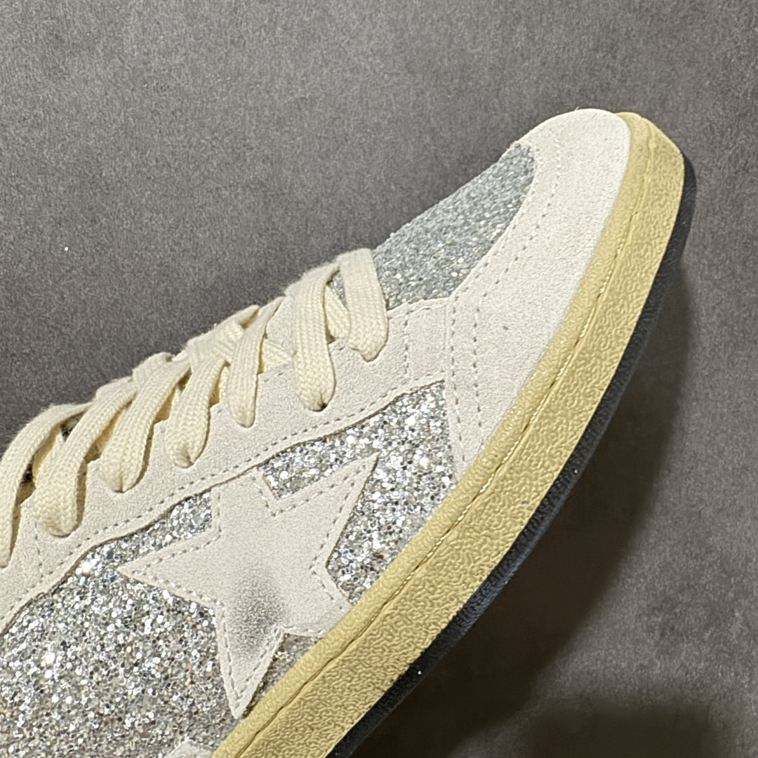 图片[8]-【H11纯原】GGDB Golden Goose Super Star 小脏鞋 复古休闲 手工做旧 头层牛皮 男女同款板鞋 #独家原盒 原底原料 开模打造 #原厂织唛鞋标 高精密准度 #全手工打磨做旧 匹配原版98%以上 #原厂增高鞋垫 完美精细做工 #外贸平台专供 顶级品质头层牛皮 #皮料切割干净 无任何毛边 清洁度细节完美 #全手工打磨做旧 还原巴黎时装周出镜质感 #全方位贴合包裹脚型 舒服不磨脚 #自带3厘米内增高 隐形拉长腿部线条 尺码：36 37 38 39 40 41 42 43 44 45 46-莆田鞋