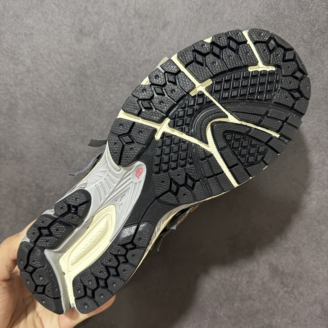 图片[9]-【公司级】New Balance 1906系列复古老爹风休闲运动慢跑鞋 U19066U8  #采用轻质牛剖革拼接透气网眼衬垫织物鞋面材质 T-Beam大底提供足步弓支撑，保持步态稳定 后跟搭载外露缓震胶  尺码：36 37 37.5 38 38.5 39 40 40.5 41 42 42.5 43 44 44.5 45-选品中心