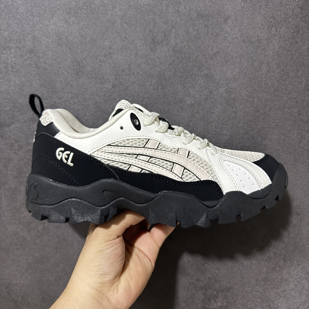 【S版】Asics Gel-TRUCK亚瑟士运动休闲透气专业跑鞋 采用工程弹性双层再生针织密度鞋面材质 升级FF BLAST PLUS全新缓震中底部位科技材质 外置高耐磨橡胶外底 稳步升级,跑出节奏 货号： 1203A714-020 尺码：36-45（半）-莆田鞋