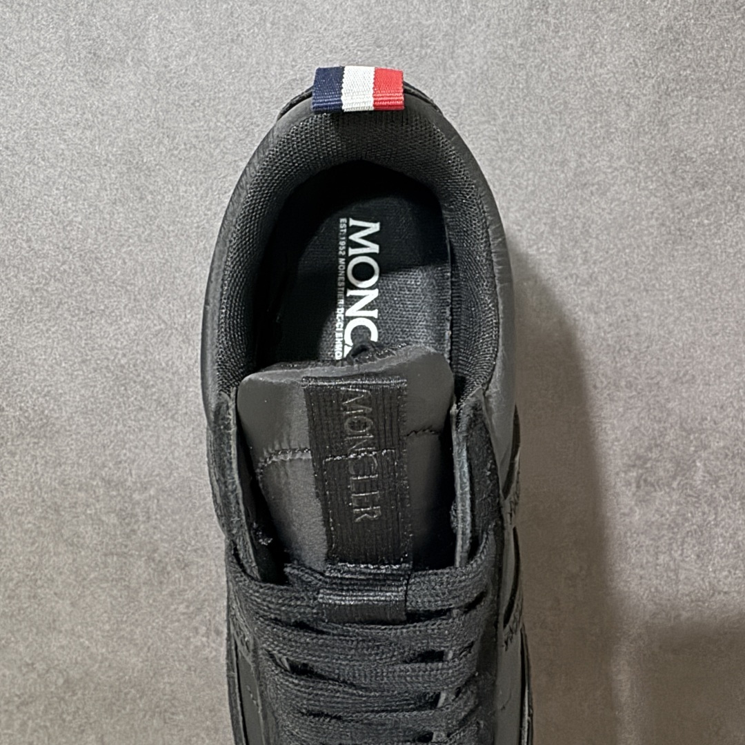 图片[6]-【公司级】盟可睐(蒙口)Moncler Pacey Low Sneaker 佩西系列低帮轻量户外登山运动鞋 #配置天地盖礼盒 #采用防撕裂牛津布组合翻毛皮饰片鞋面材质 #配置缓震OrthoLite(欧索莱)透气吸汗鞋垫 #双层EVA缓震材料中底 #外置锯齿防滑橡胶鞋底 尺码：36 37 38 39 40 41 42 43 44 45-选品中心