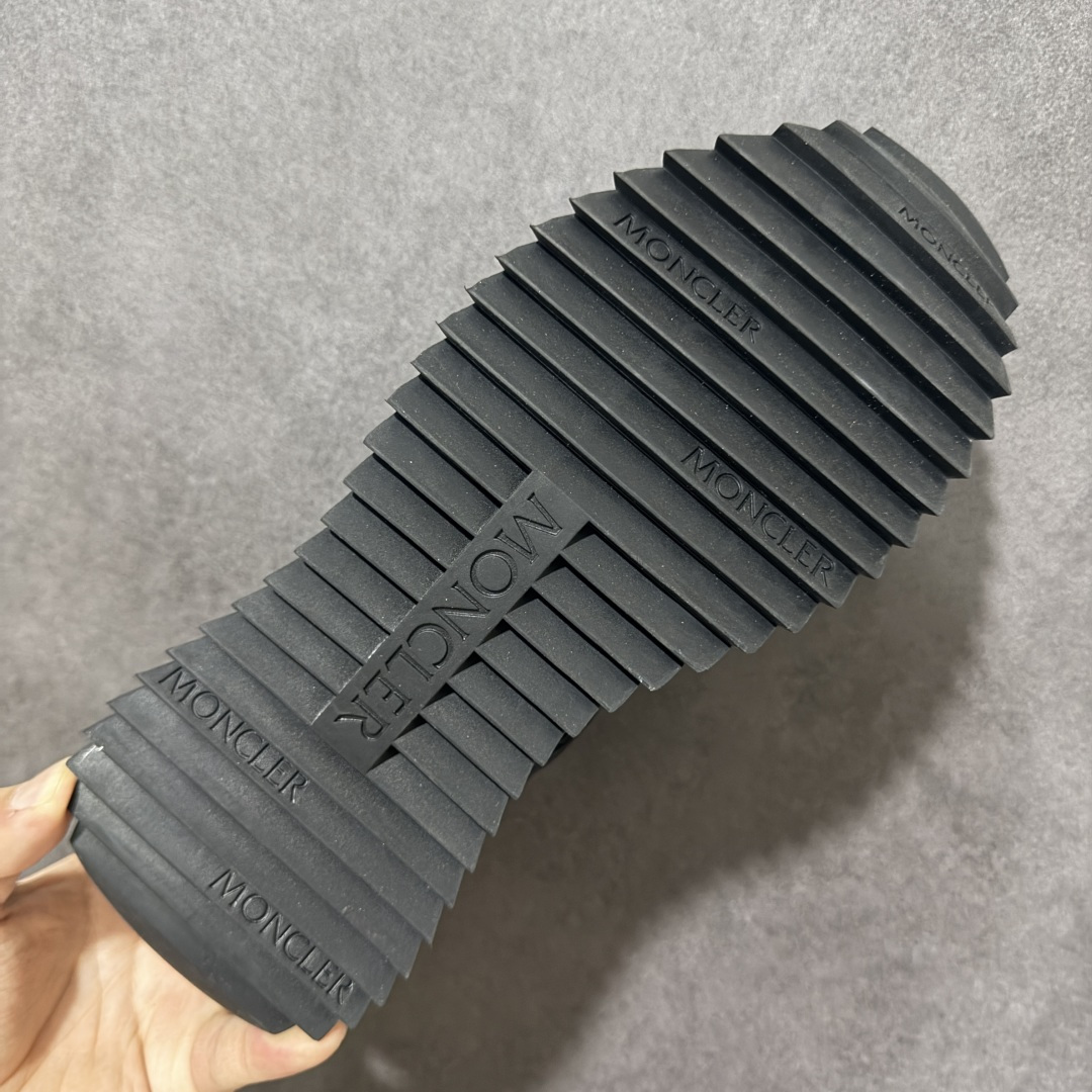 图片[9]-【公司级】盟可睐(蒙口)Moncler Pacey Low Sneaker 佩西系列低帮轻量户外登山运动鞋 #配置天地盖礼盒 #采用防撕裂牛津布组合翻毛皮饰片鞋面材质 #配置缓震OrthoLite(欧索莱)透气吸汗鞋垫 #双层EVA缓震材料中底 #外置锯齿防滑橡胶鞋底 尺码：36 37 38 39 40 41 42 43 44 45-选品中心