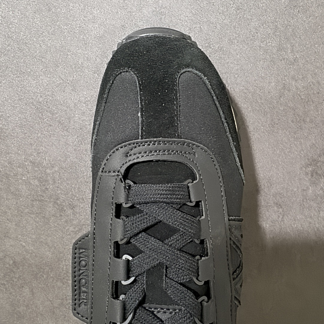 图片[5]-【公司级】盟可睐(蒙口)Moncler Pacey Low Sneaker 佩西系列低帮轻量户外登山运动鞋 #配置天地盖礼盒 #采用防撕裂牛津布组合翻毛皮饰片鞋面材质 #配置缓震OrthoLite(欧索莱)透气吸汗鞋垫 #双层EVA缓震材料中底 #外置锯齿防滑橡胶鞋底 尺码：36 37 38 39 40 41 42 43 44 45-莆田鞋