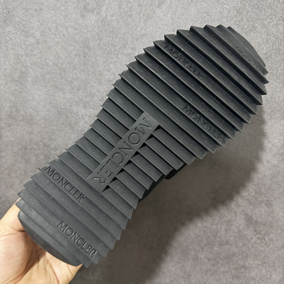 图片[9]-【公司级】盟可睐(蒙口)Moncler Pacey Low Sneaker 佩西系列低帮轻量户外登山运动鞋 #配置天地盖礼盒 #采用防撕裂牛津布组合翻毛皮饰片鞋面材质 #配置缓震OrthoLite(欧索莱)透气吸汗鞋垫 #双层EVA缓震材料中底 #外置锯齿防滑橡胶鞋底 尺码：36 37 38 39 40 41 42 43 44 45-莆田鞋