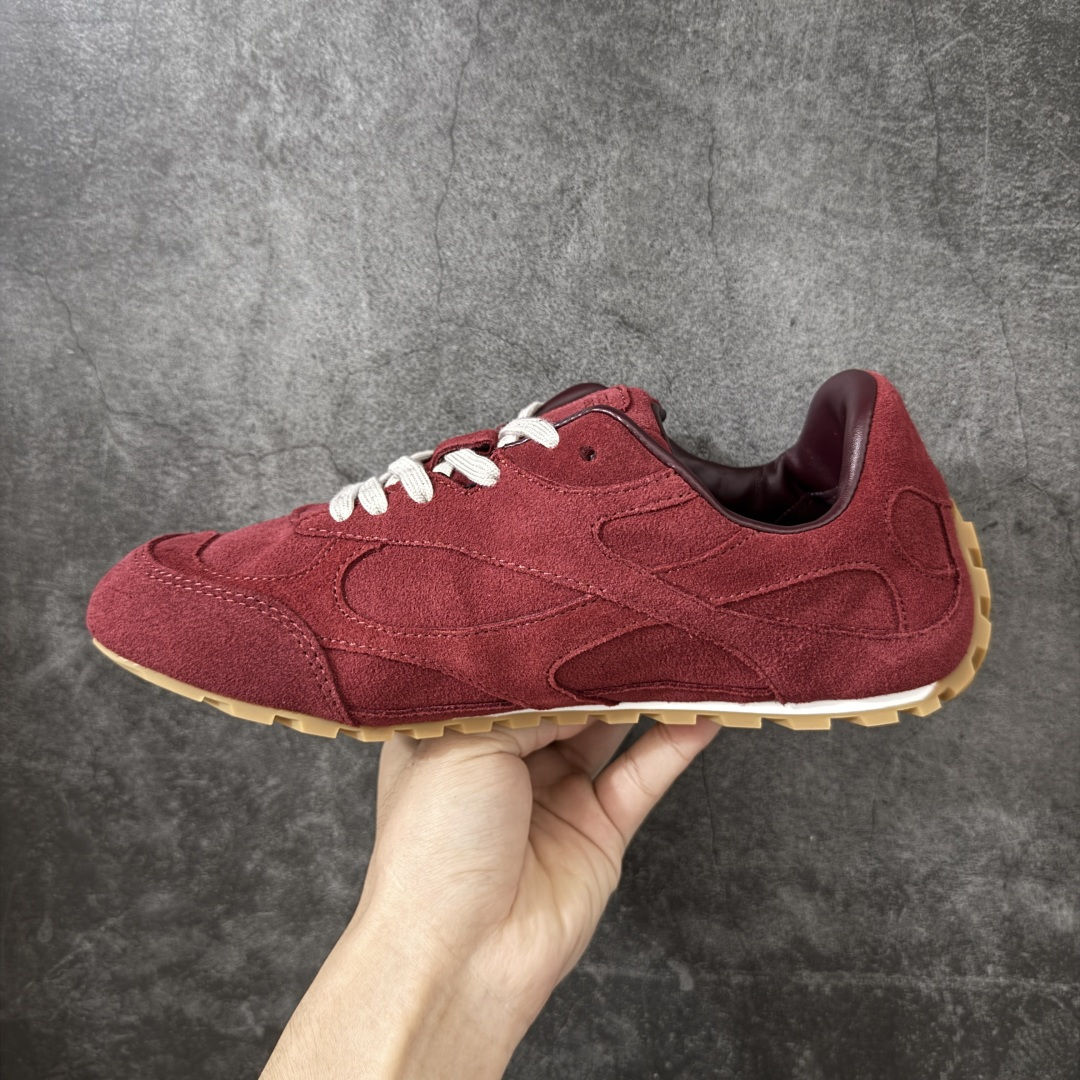 图片[2]-【纯原S版】BOTTEGA VENETA Orbit Runner BV葆蝶家时尚休闲王一博同款老爹鞋运动鞋 原版开发 一比一打造 相似度百分之99以上 市场一梯队级别品质 区别市场任何标文顶级品质版本 采用轻质科技网布面料 搭配几何图案设计橡胶外底 王炸系列 高版本 认准套包工艺 实际增高很多哦 还是一样显腿细非常nice 耐玩耐造 对标对版 套包鞋工艺 认准高版本 大底选用拼色TPU大底 配置原版包装 货号：851621V3MS04118 尺码：36-47-选品中心