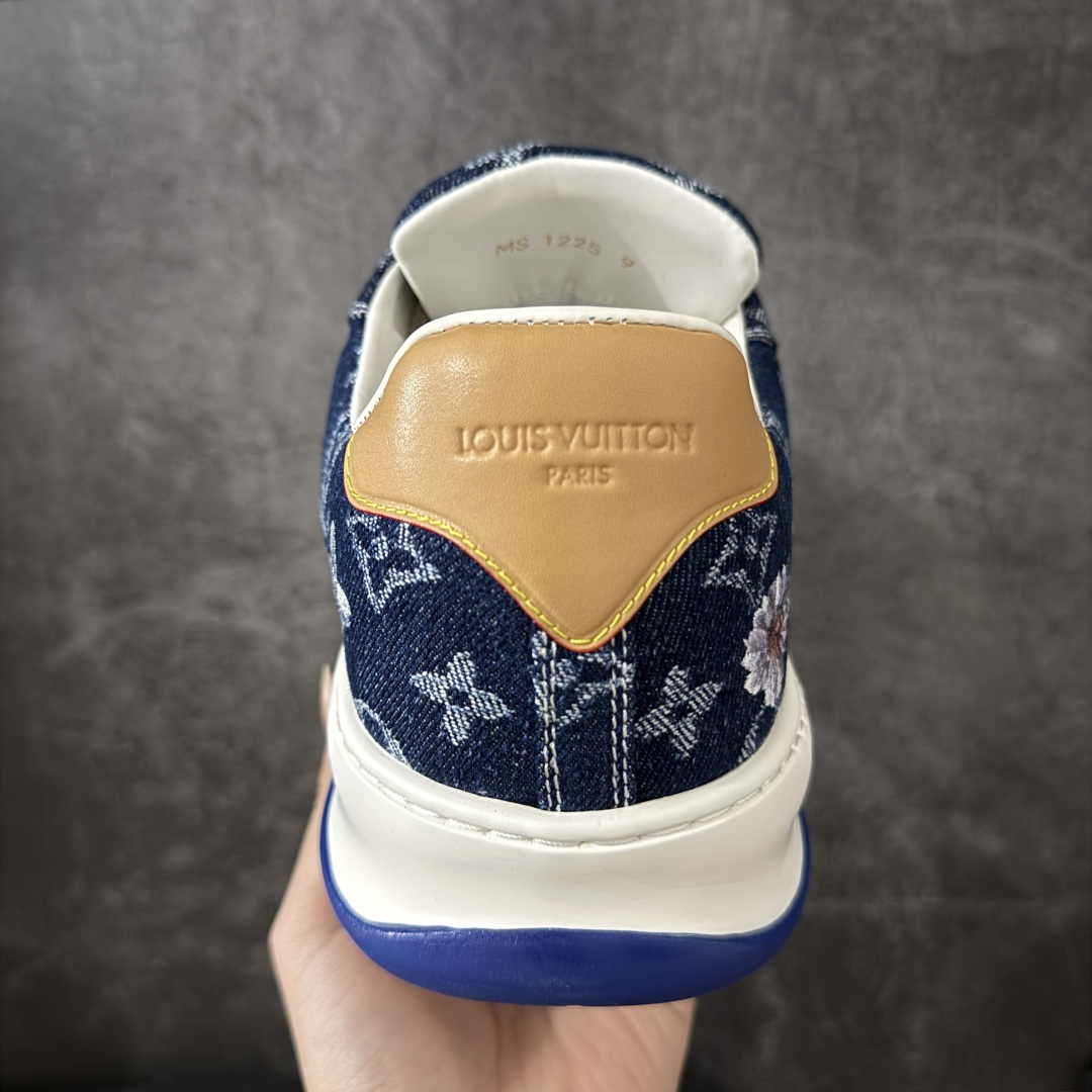 图片[4]-【HS顶级礼盒版】LV 路易威登LOUIS VUITTON Tilted Low Sneakers 倾斜系列低帮复古休闲运动文化百搭板鞋 2026早春款板鞋 饼干鞋 礼盒包装 私模开发大底 正确细节 原鞋原材料1：1打造 完美版型做工 欢迎对比市场任何品质的货品 广东原产 专业LV大厂出品 正确底 大底开发近半年 原楦型开发纸版 全鞋原材料打造 细节 针车 烫金 中底无可挑剔 包装说明书防尘布袋物件(附送官方快递加固牛皮纸外盒!!)# 尺码：39 40 41 42 43 44 45 46-莆田鞋