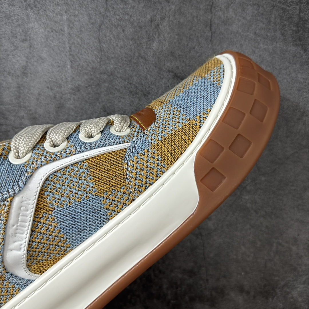 图片[6]-【HS顶级礼盒版】LV 路易威登LOUIS VUITTON Tilted Low Sneakers 倾斜系列低帮复古休闲运动文化百搭板鞋 2026早春款板鞋 饼干鞋 礼盒包装 私模开发大底 正确细节 原鞋原材料1：1打造 完美版型做工 欢迎对比市场任何品质的货品 广东原产 专业LV大厂出品 正确底 大底开发近半年 原楦型开发纸版 全鞋原材料打造 细节 针车 烫金 中底无可挑剔 包装说明书防尘布袋物件(附送官方快递加固牛皮纸外盒!!)# 尺码：39 40 41 42 43 44 45 46-莆田鞋