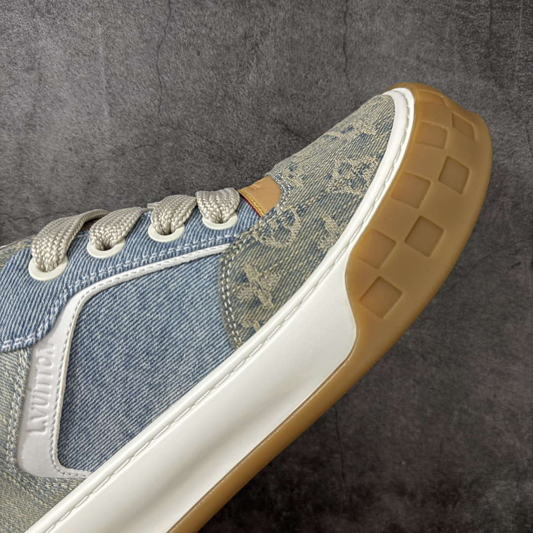 图片[6]-【HS顶级礼盒版】LV 路易威登LOUIS VUITTON Tilted Low Sneakers 倾斜系列低帮复古休闲运动文化百搭板鞋 2026早春款板鞋 饼干鞋 礼盒包装 私模开发大底 正确细节 原鞋原材料1：1打造 完美版型做工 欢迎对比市场任何品质的货品 广东原产 专业LV大厂出品 正确底 大底开发近半年 原楦型开发纸版 全鞋原材料打造 细节 针车 烫金 中底无可挑剔 包装说明书防尘布袋物件(附送官方快递加固牛皮纸外盒!!)# 尺码：39 40 41 42 43 44 45 46-选品中心