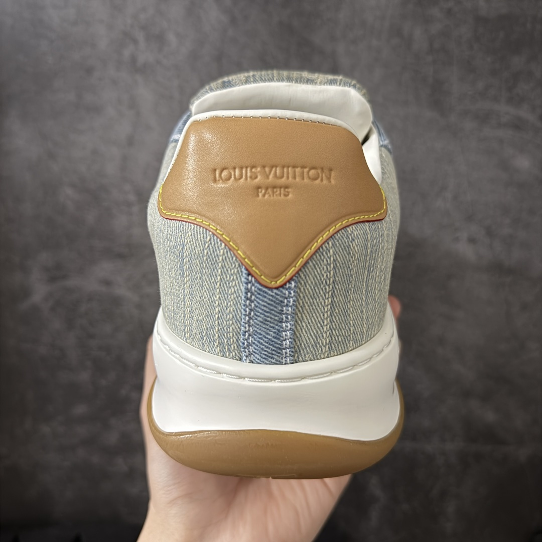图片[4]-【HS顶级礼盒版】LV 路易威登LOUIS VUITTON Tilted Low Sneakers 倾斜系列低帮复古休闲运动文化百搭板鞋 2026早春款板鞋 饼干鞋 礼盒包装 私模开发大底 正确细节 原鞋原材料1：1打造 完美版型做工 欢迎对比市场任何品质的货品 广东原产 专业LV大厂出品 正确底 大底开发近半年 原楦型开发纸版 全鞋原材料打造 细节 针车 烫金 中底无可挑剔 包装说明书防尘布袋物件(附送官方快递加固牛皮纸外盒!!)# 尺码：39 40 41 42 43 44 45 46-选品中心
