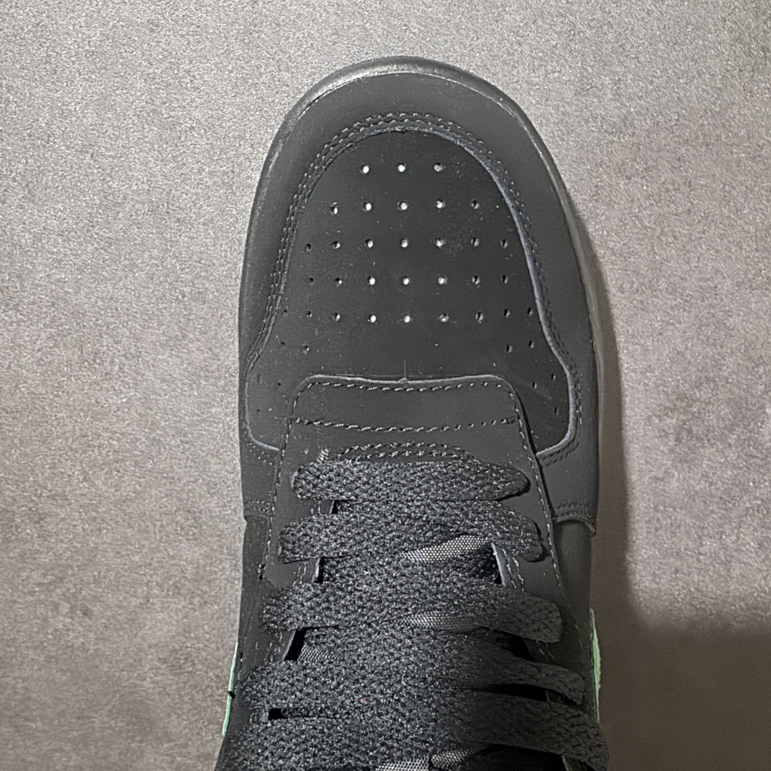 图片[5]-【公司级】Nike Big Nike Low Lux 全系配色陆续出货-黑绿 大厂纯原品质出货 超高清洁度 皮料切割干净无任何毛边 细节完美 于经典复古风格的休闲板鞋，整体是低饱和度的复古配色，百搭且自带“美式复古感”。鞋后跟的“NIKE”字母标识，也是这一系列的标志性设计 细节感满满，复古氛围狠狠拿捏！全系经典复古永不过时！ 货号：854166-008 尺码：36 36.5 37.5 38 38.5 39 40 40.5 41 42 42.5 43 44 44.5 45-选品中心