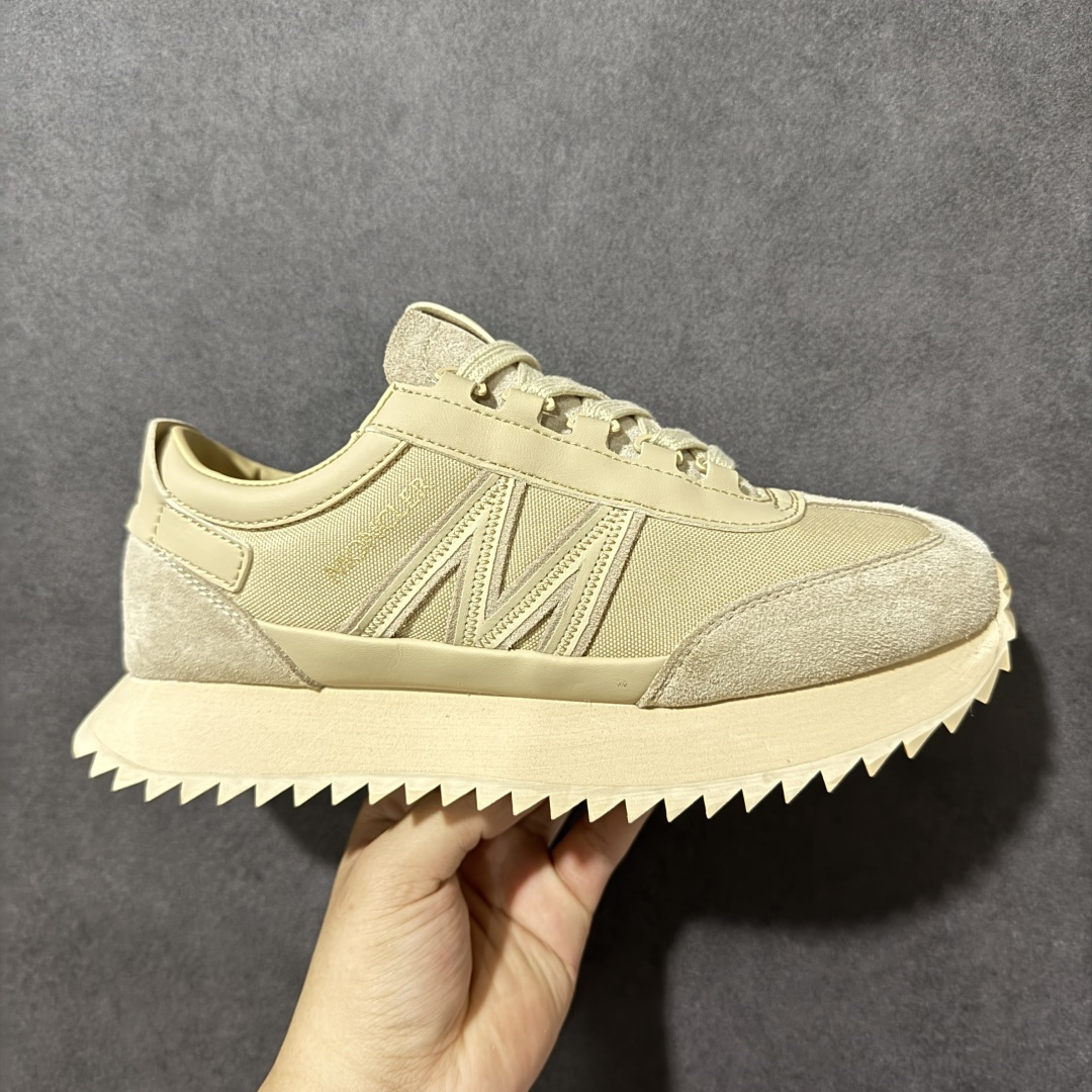 【公司级】盟可睐(蒙口)Moncler Pacey Low Sneaker 佩西系列低帮轻量户外登山运动鞋 #配置天地盖礼盒 #采用防撕裂牛津布组合翻毛皮饰片鞋面材质 #配置缓震OrthoLite(欧索莱)透气吸汗鞋垫 #双层EVA缓震材料中底 #外置锯齿防滑橡胶鞋底 尺码：36 37 38 39 40 41 42 43 44 45-选品中心