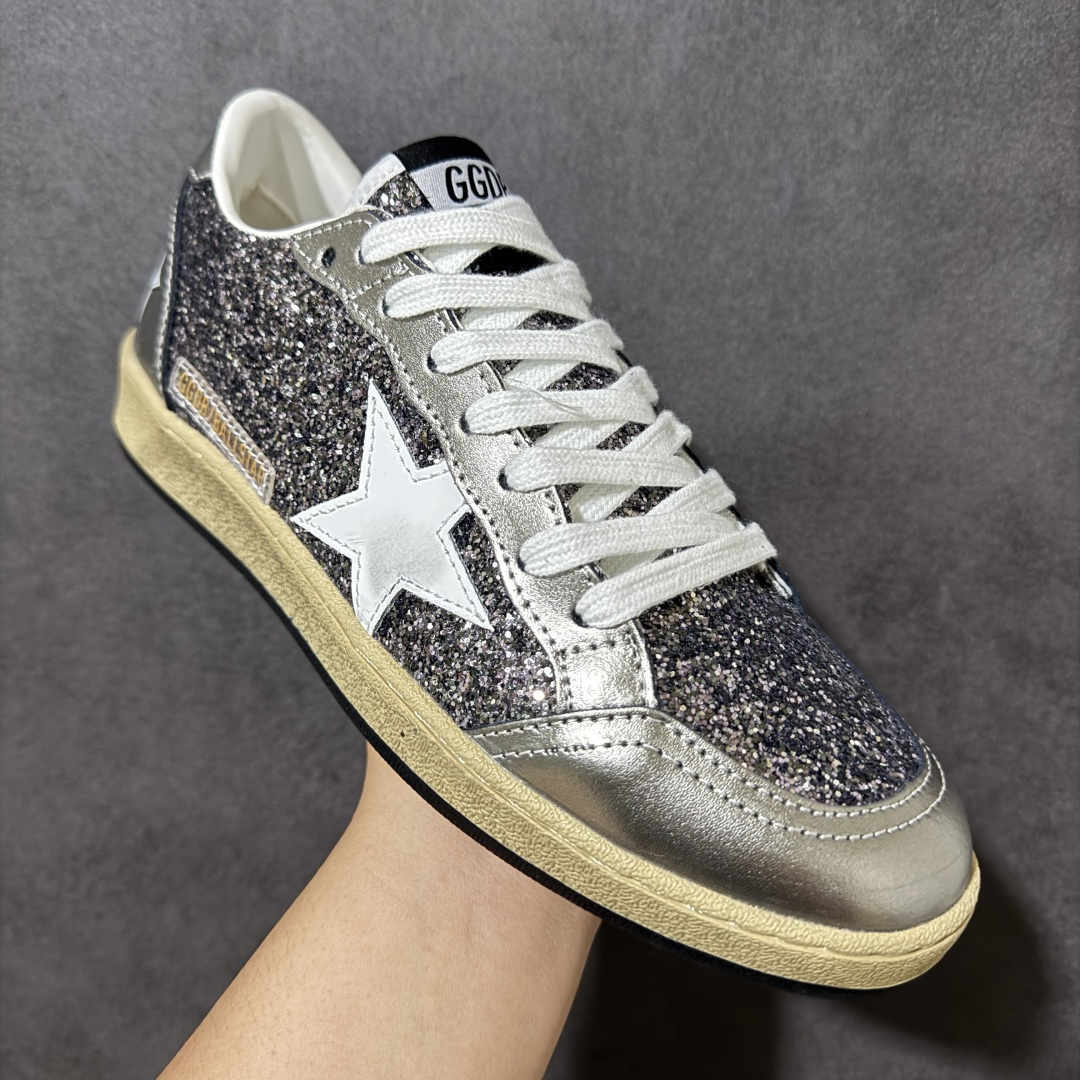 图片[3]-【H11纯原】GGDB Golden Goose Super Star 小脏鞋 复古休闲 手工做旧 头层牛皮 男女同款板鞋 #独家原盒 原底原料 开模打造 #原厂织唛鞋标 高精密准度 #全手工打磨做旧 匹配原版98%以上 #原厂增高鞋垫 完美精细做工 #外贸平台专供 顶级品质头层牛皮 #皮料切割干净 无任何毛边 清洁度细节完美 #全手工打磨做旧 还原巴黎时装周出镜质感 #全方位贴合包裹脚型 舒服不磨脚 #自带3厘米内增高 隐形拉长腿部线条 尺码：36 37 38 39 40 41 42 43 44 45 46-选品中心