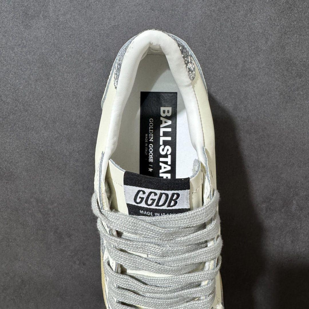 图片[6]-【H11纯原】GGDB Golden Goose Super Star 小脏鞋 复古休闲 手工做旧 头层牛皮 男女同款板鞋 #独家原盒 原底原料 开模打造 #原厂织唛鞋标 高精密准度 #全手工打磨做旧 匹配原版98%以上 #原厂增高鞋垫 完美精细做工 #外贸平台专供 顶级品质头层牛皮 #皮料切割干净 无任何毛边 清洁度细节完美 #全手工打磨做旧 还原巴黎时装周出镜质感 #全方位贴合包裹脚型 舒服不磨脚 #自带3厘米内增高 隐形拉长腿部线条 尺码：36 37 38 39 40 41 42 43 44 45 46-选品中心